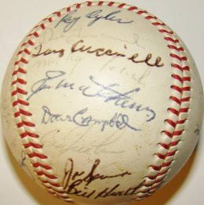 1967 Tigers Team 31 Signed OAL Cronin Baseball Al Kaline Ed Mathews  
