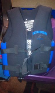 Kidder Waterski Life Vest Wetsuit Large Excellent Condition
