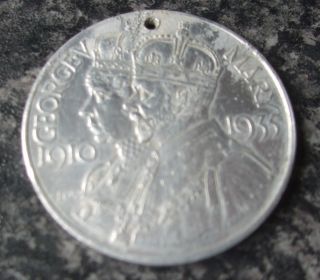 1935 King George V Queen Mary Silver Jubilee Medal