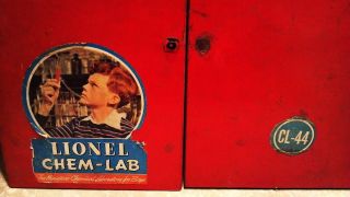 LIONEL CHEM LAB Miniature Chemical Laboratory for Boys Wood Case