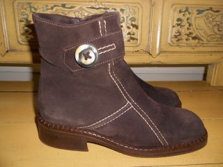 LA CANADIENNE Brown Suede Leather Waterproof Zip Ankle Boots Shoes