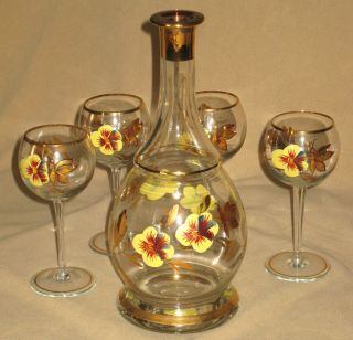 WINE DECANTER w MATCHING WINE GLASSES DECROTIVE MOUTH BLOWN CRYSTAL BY