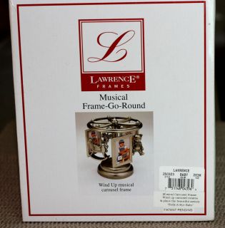 BABY GIFT~ LAWRENCE PHOTO FRAME ~ MUSICAL CAROUSEL ~ FRAME GO ROUND