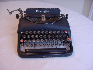 Vintage Remington Rand Model 5 Portable Typewriter