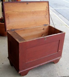 ANTIQUE WOODEN BLANKET CHEST PA BERKS CO AREA RED BARN FINISH SHABBY
