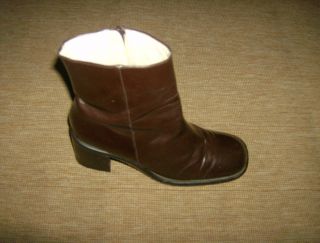 Crew Italian Made Brown Leather Ankle Boots Sz 8B
