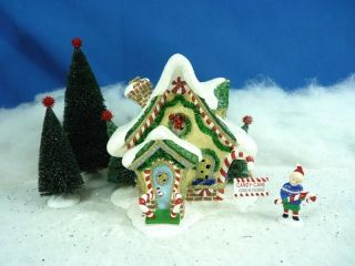 Dept 56 Time to Celebrate Merryville Candy Cane House