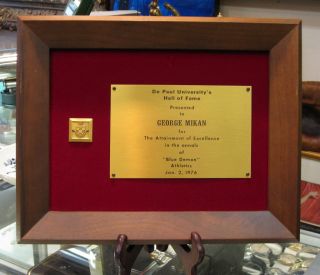 George Mikan Original de Paul University Hall of Fame Certificate 1976