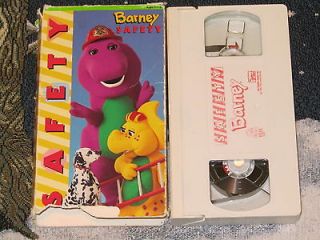 BARNEY VHS VIDEO TAPE KIDS LEARN FIRE/TRAFFIC/H OME SAFETY FREE U.S