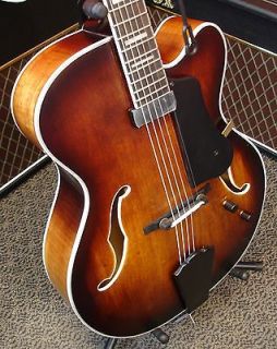 Washburn J600K Acoustic ELECTRIC Jazz GUITAR Arch top WITH Hard CASE