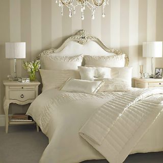 KYLIE MINOGUE AT HOME MELINA OYSTER BEDDING ACCESSORIES CUSHIONS/RUNNE