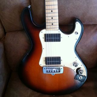  299 95  peavey t 15 vintage electric guitar made