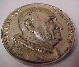 Iohannes XXIII Pont Maximvs  ROMA Souvenir Religious Medal  12146C