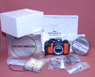 EXCELLENT IN BOX Nikon Nikonos V UW Under Water 35mm Film Camera Body