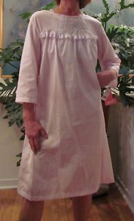 Ladies Hospital Gowns NWT 100% Polyester Pastels MADE IN USA S   3X