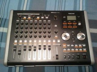 DP 02 Multi track Recorder with built in CD RW burner   Mint condition