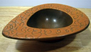 Hyalyn Mid Century Modern Art Pottery Porcelain Bowl