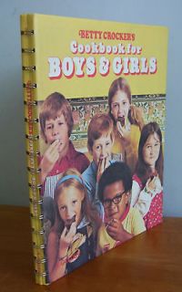 1978 BETTY CROCKERS COOKBOOK For Boys & Girls, Illus