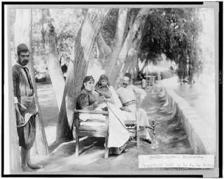 Photo Coffee garden, Damascus,Water pipes Smoking, Syria 1895