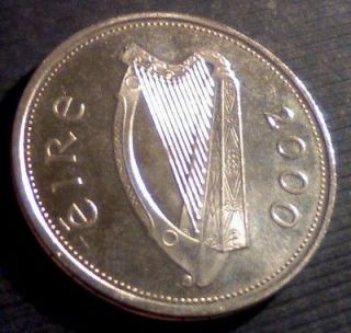 AU+ Ireland £1 Punt 2000 One Pound Red Deer Irish Coin No Longer
