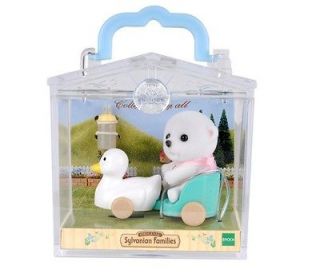 Families_White Baby Bear on a Duck Cart Mini Baby House carrier case