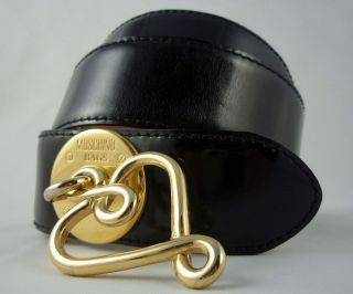 Ivory/Black Leather BELT w/ Gold Logo Buckle Sz M/44. 100% Authentic