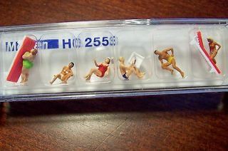 HO Merten Vacation Lake FIGURES use w/ Busch Airstream  RED LOUNGES