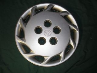 1997 1998 1999 Camry 14 Hubcap 223 Factory Priority Mail