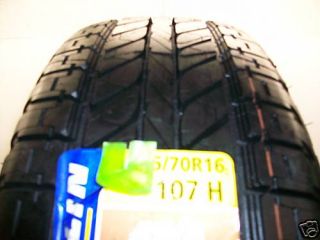 New Michelin P215 70HR16 4x4 Synchrone Tire 2157016
